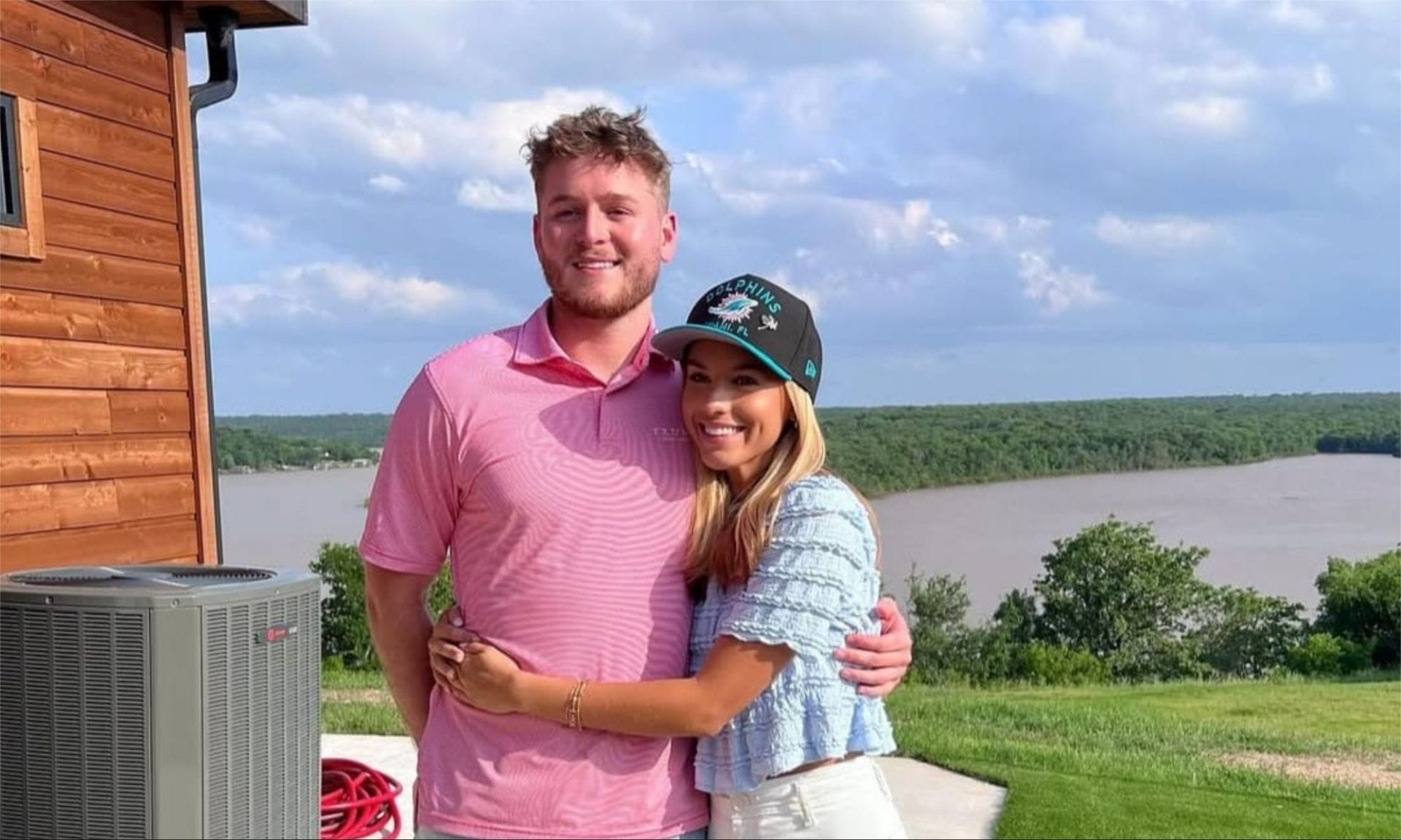 Quinn Ewers' GF Madelyn Barnes poses in classy white mini-dress for University of Oklahoma graduation day