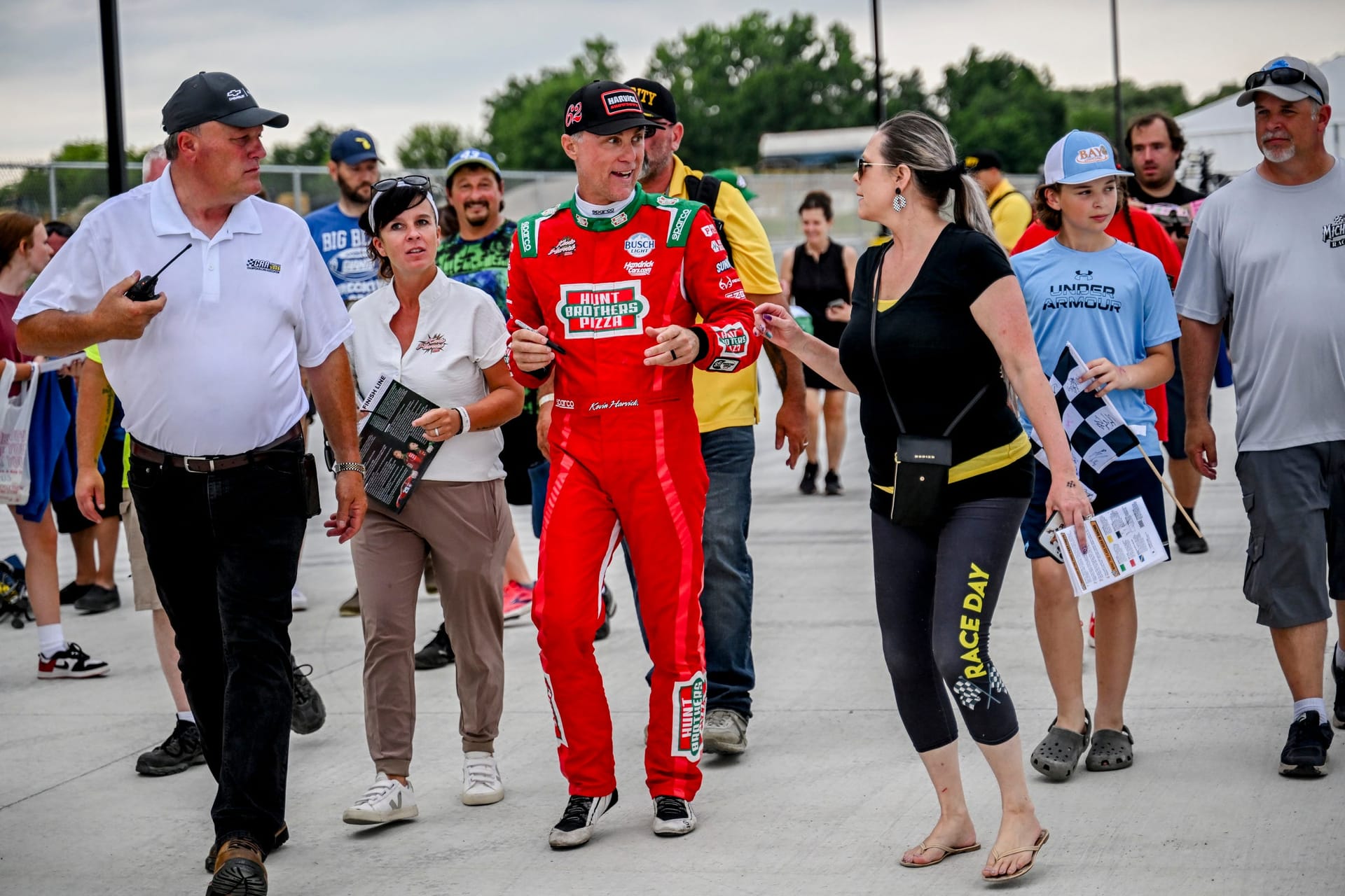“He’s never gonna have to deal with me”: Kevin Harvick explains his hands-off approach to Keelan’s rise after the Snowflake 125 “He’s never gonna have to deal with me”: Kevin Harvick explains his hands-off approach to Keelan’s rise after the Snowflake 125