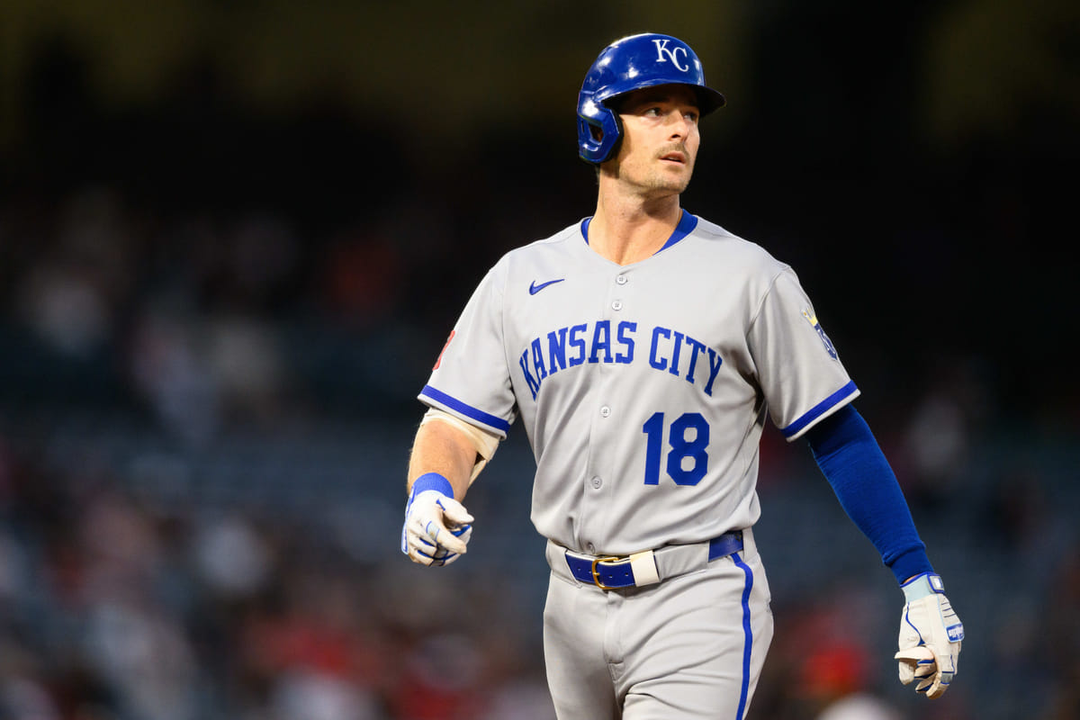 Mike Yastrzemski Landing Spots: 3 top fits for ex-Giants star after $9M contract ends with short Royals stint