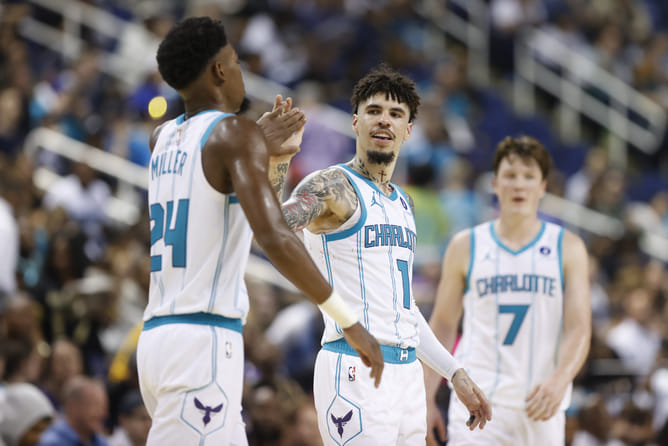 Charlotte Hornets Injury Update: LaMelo Ball Sparks Concern, Brandon Miller Trends in Bad Direction as 6 Listed vs. Knicks (Dec. 3)
