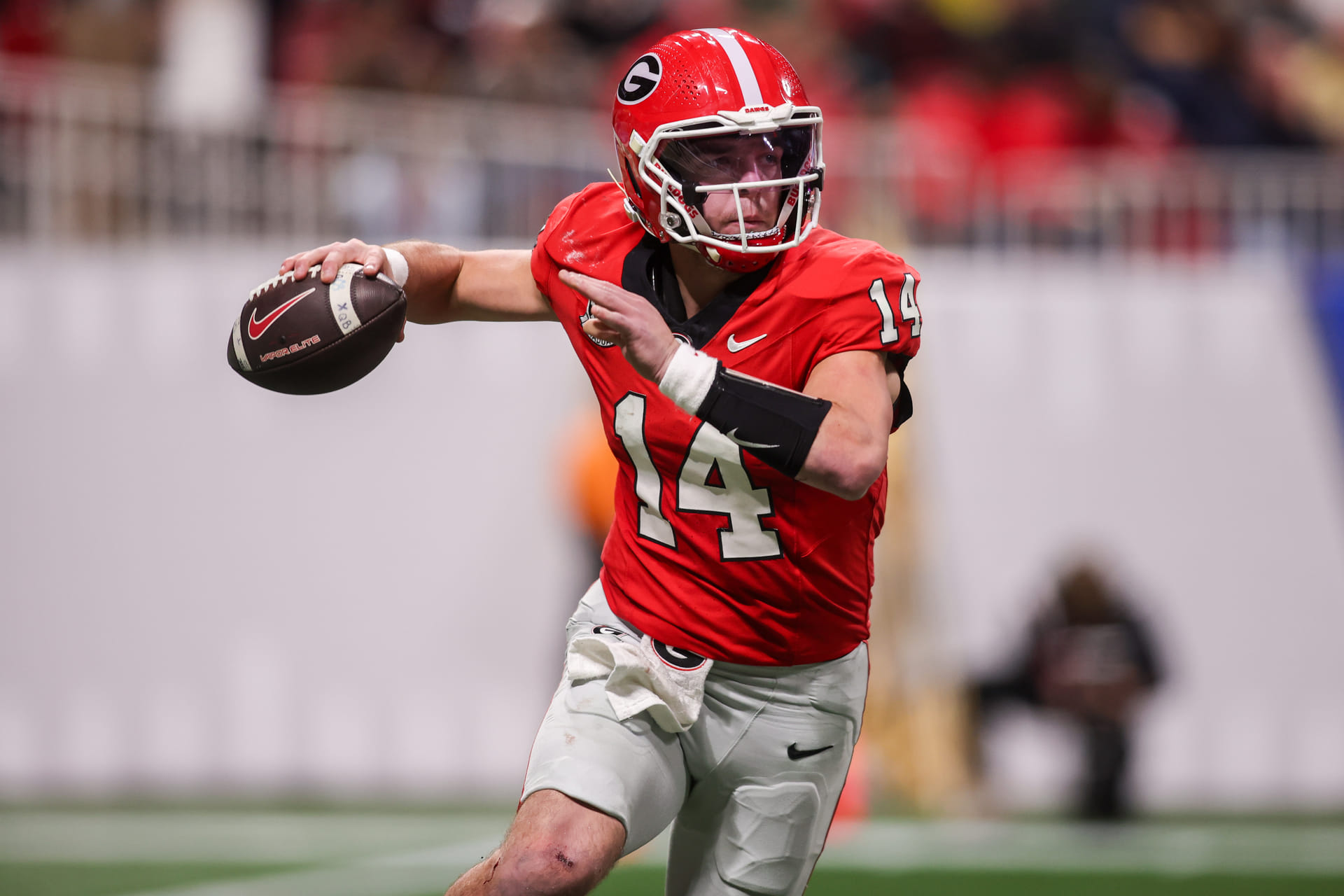 NCAA Football: Georgia Bulldogs QB Gunner Stockton - Source: Imagn