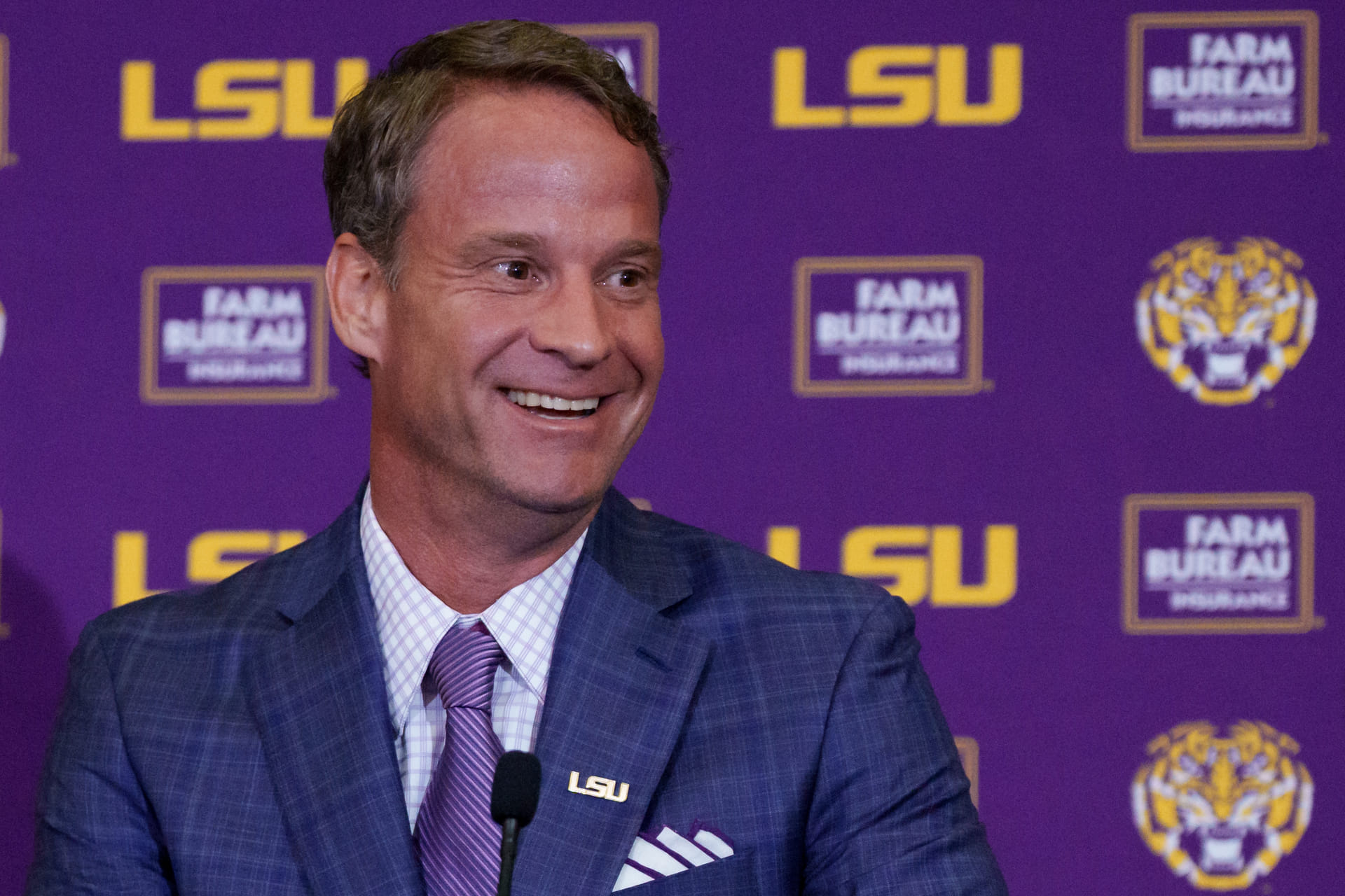 NCAA Football: Louisiana State Head Coach Lane Kiffin Introductory Press Conference - Source: Imagn
