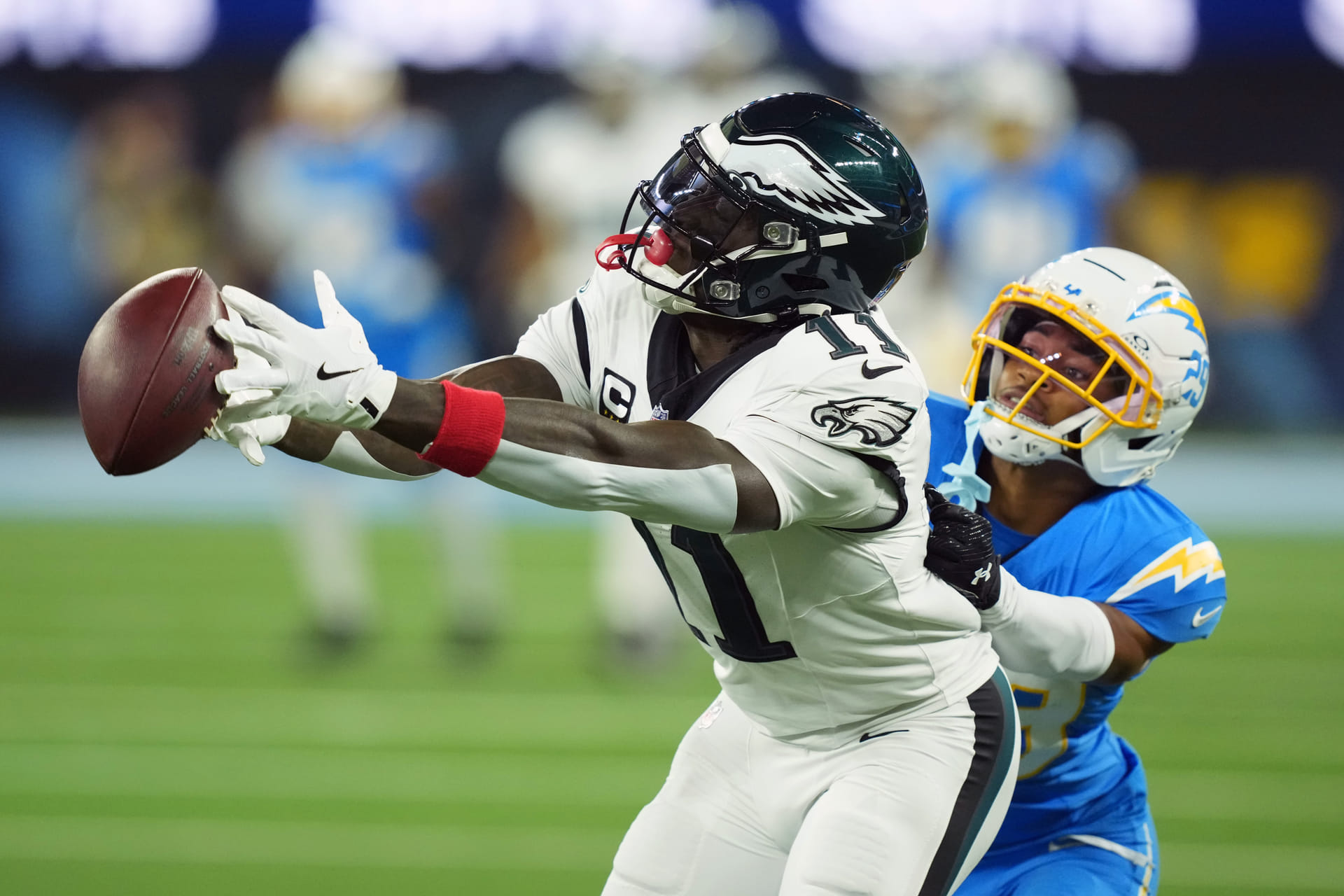 NFL: Philadelphia Eagles at Los Angeles Chargers - Source: Imagn