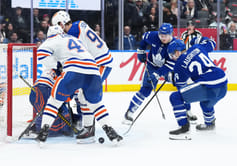 Ex-NHL enforcer rips Maple Leafs into shreds for 3rd period outing in 6-3 rout by Connor McDavid & Oilers: "Not sure what the f**k they're doing"