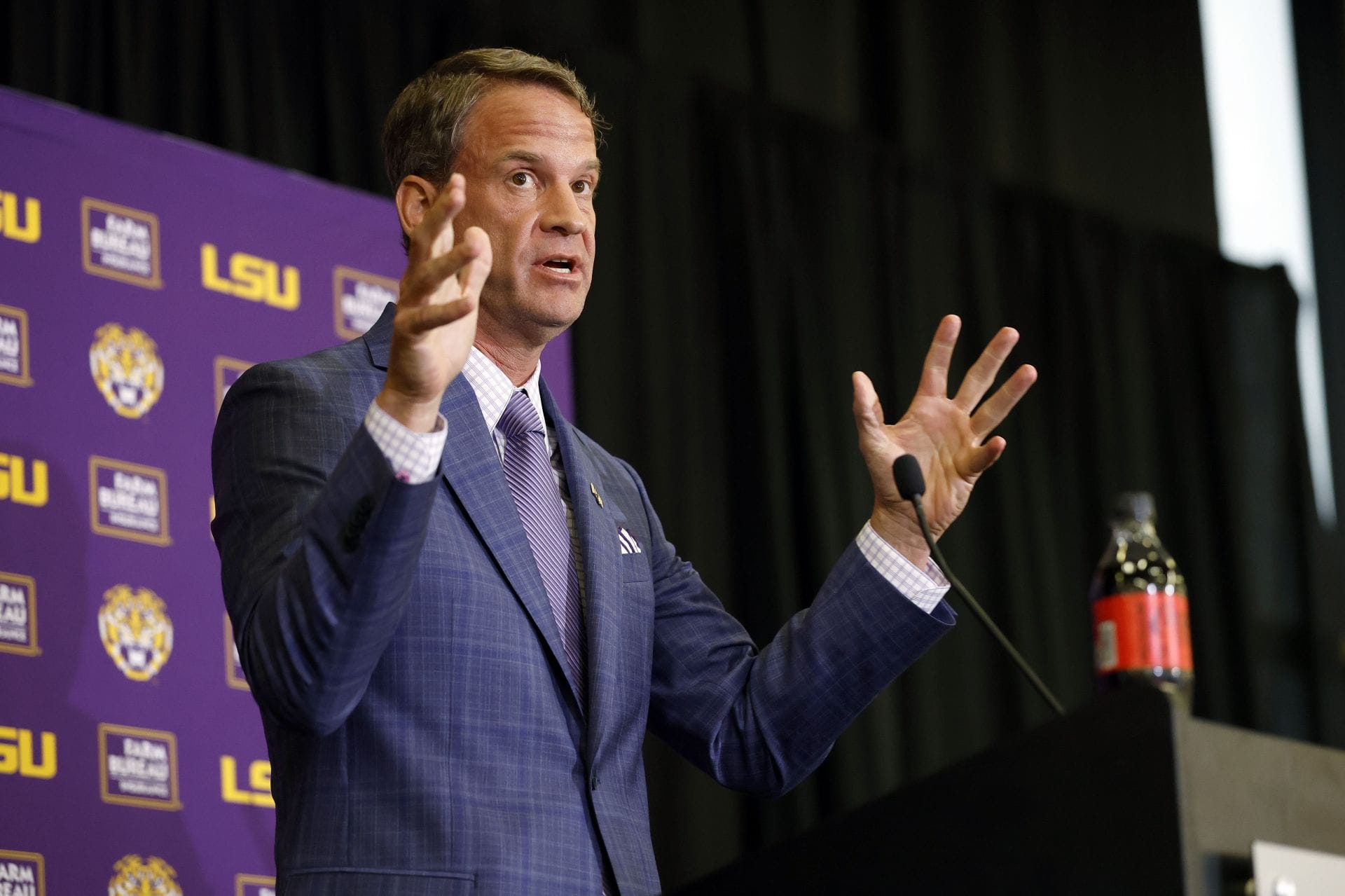 “Liar-Man: Homecoming,” “Gonna regret Leaving.”: Fans rip Lane Kiffin as LSU HC set to return to Ole MIss in Week 3 of 2026 CFB season
