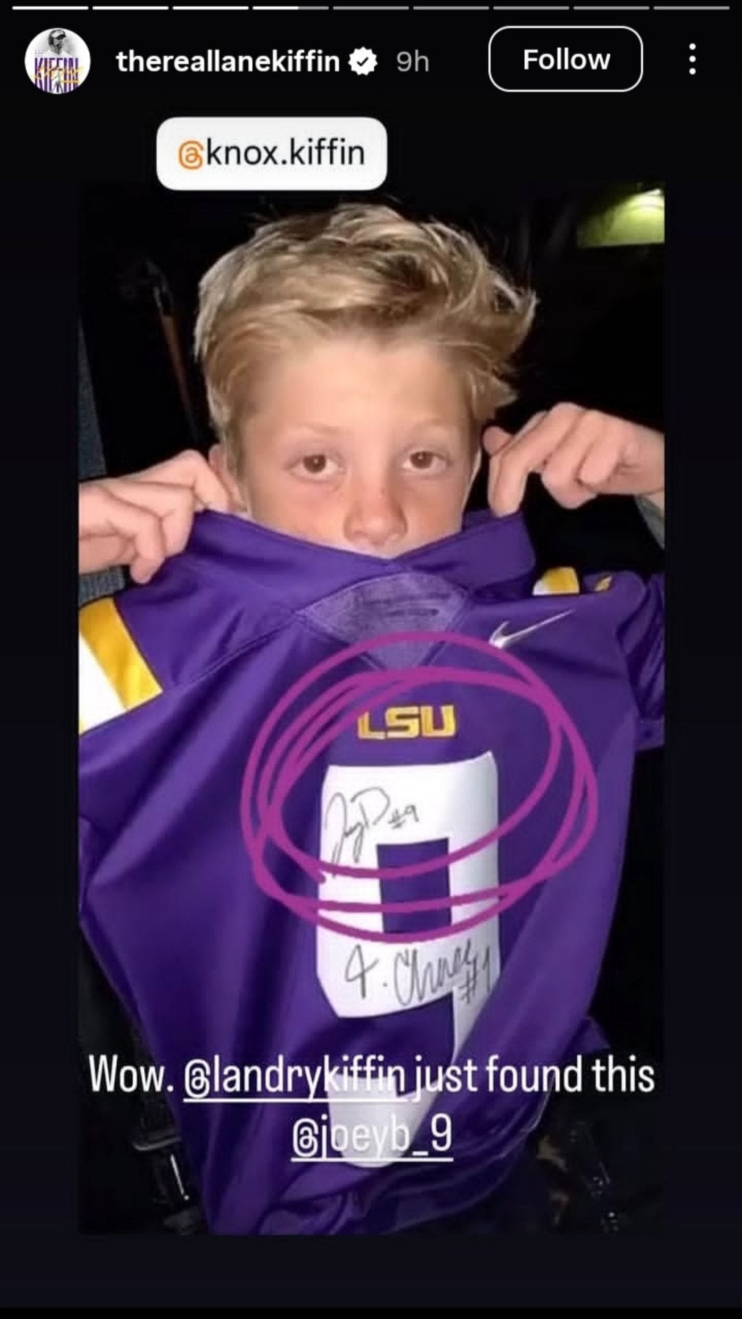 Lane Kiffin vypustí fotografiu syna Knoxa Kiffina, ktorá sa zrazu po najatí LSU cíti prorocky