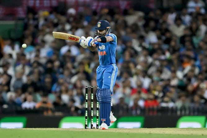 Virat Kohli slams back-to-back 4s off Lungi Ngidi as hosts clinch thumping win in IND vs SA 2025 series decider [Watch]