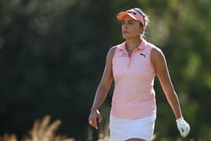 Lexi Thompson grinds through intense kettlebell session in grey workout top