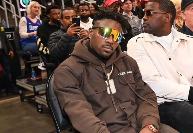 Antonio Brown expresses desire to return to Steelers ahead of divisional showdown vs Ravens