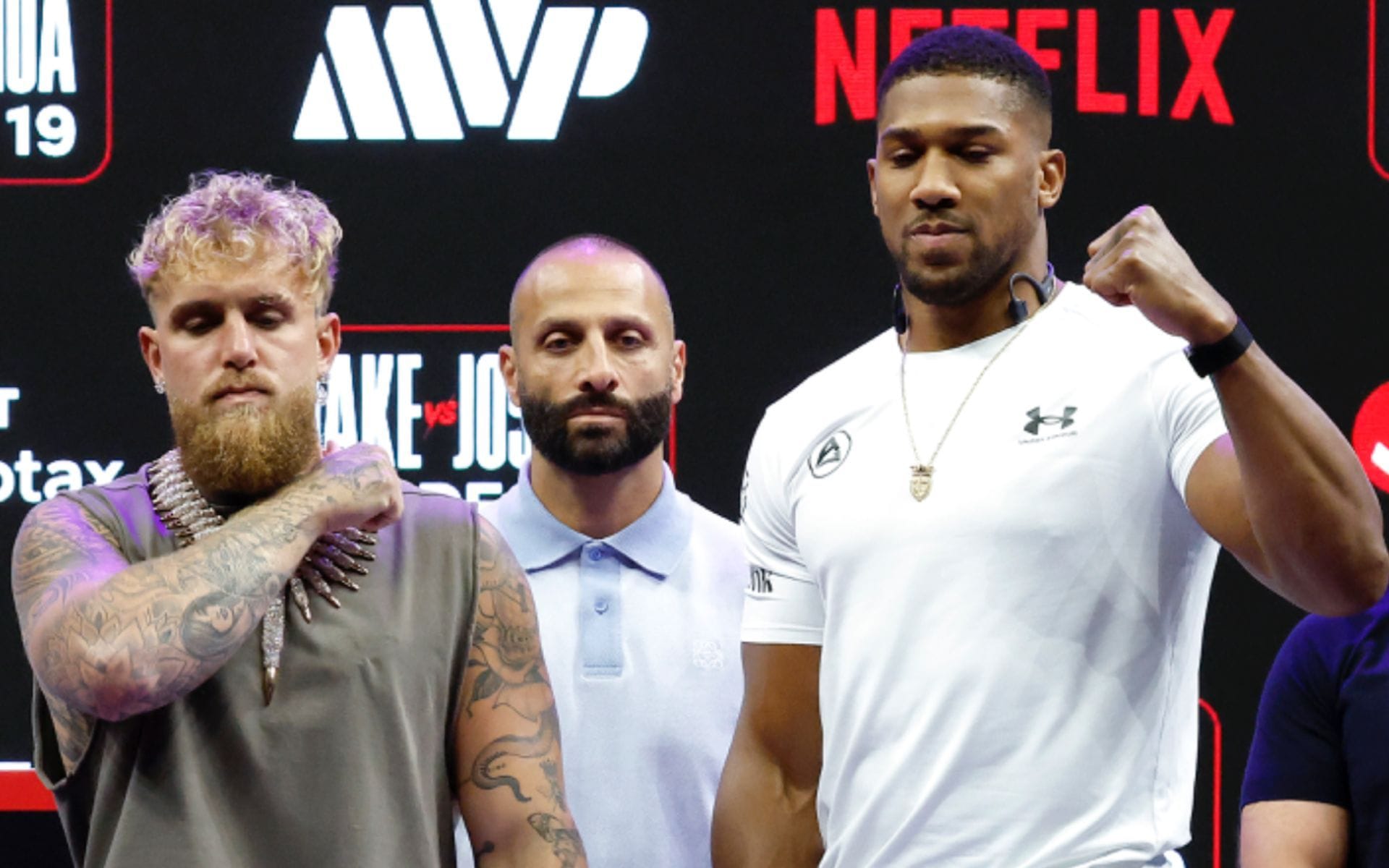 Jake Paul (left) shares bold preview for Anthony Joshua (right) fight. [Image courtesy: Getty Images]