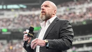 Triple H to turn popular WWE star heel & put major title on him following SmackDown? Possibility explored
