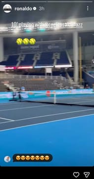 Ronaldo's Instagram Story showing him hitting with Alcaraz in Miami (Source: Instagram/ronaldo)