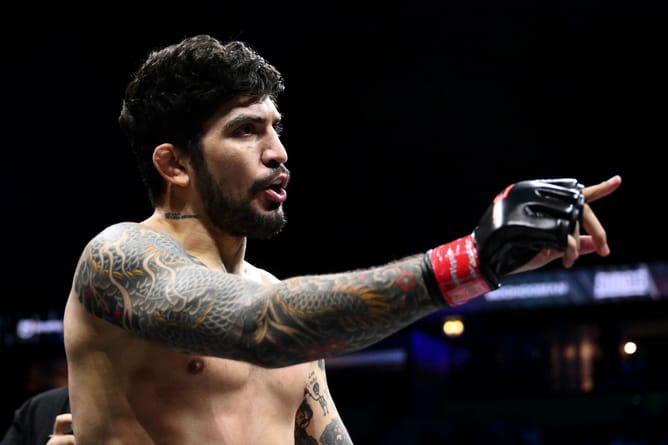 “Going to be able to claim damages" - Logan Paul claims Dillon Danis plans on suing the UFC for brawl involving Islam Makhachev's team at MSG