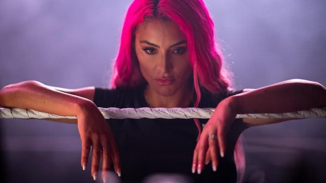 Former WWE Superstar Eva Marie unveils stunning new look