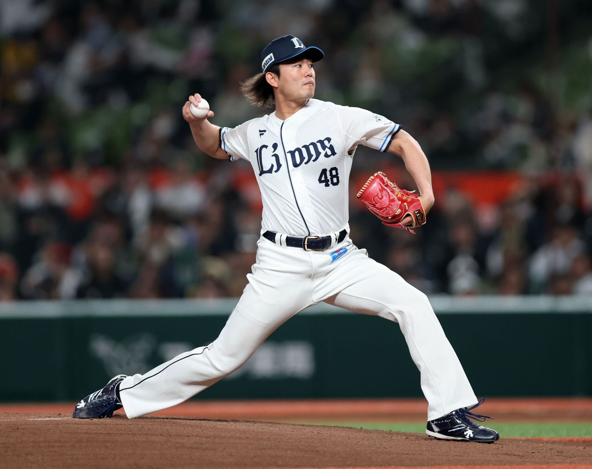 Tatsuya Imai v akcii pre Saitama Seibu Lions - Zdroj: Getty