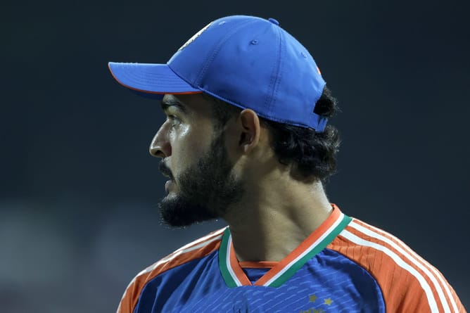 5 players who made their ODI debut for India during the team's 20-match toss losing streak ft. Riyan Parag