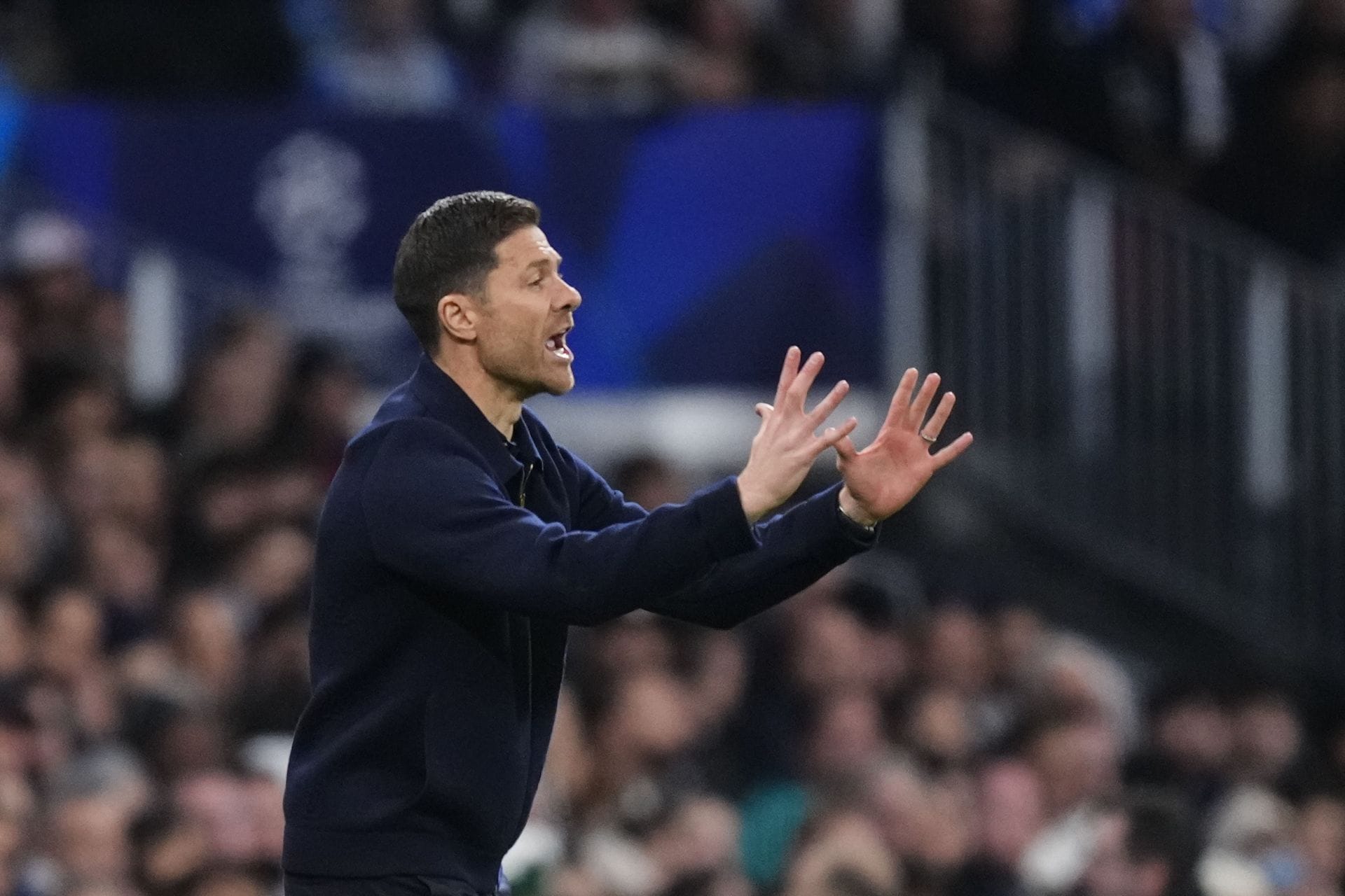 Real Madrid reach verbal agreement to sign 27-year-old superstar defender: Reports 1 Xabi Alonso, coach of Real Madrid