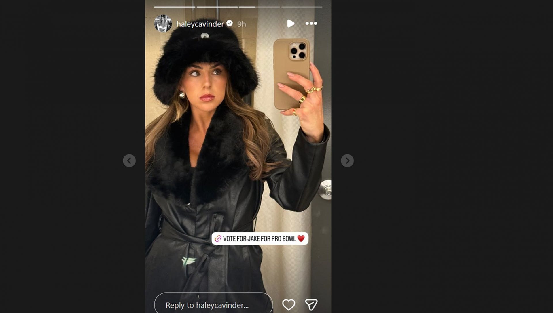 Jake Ferguson&rsquo;s fianc&eacute;e Haley Cavinder bats for Cowboys QB while showing off all-black /@haleycavinder