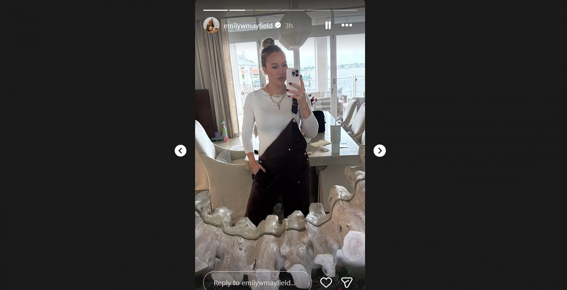 Baker Mayfield's wife Emily shows off baby bump after 20.5 weeks of pregnancy/@emilywmayfield