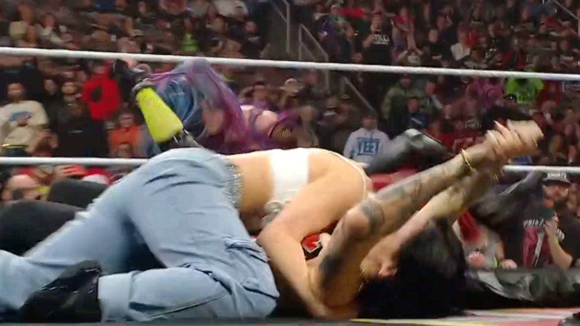 IYO SKY puts her body on the line to save Rhea Ripley on WWE RAW