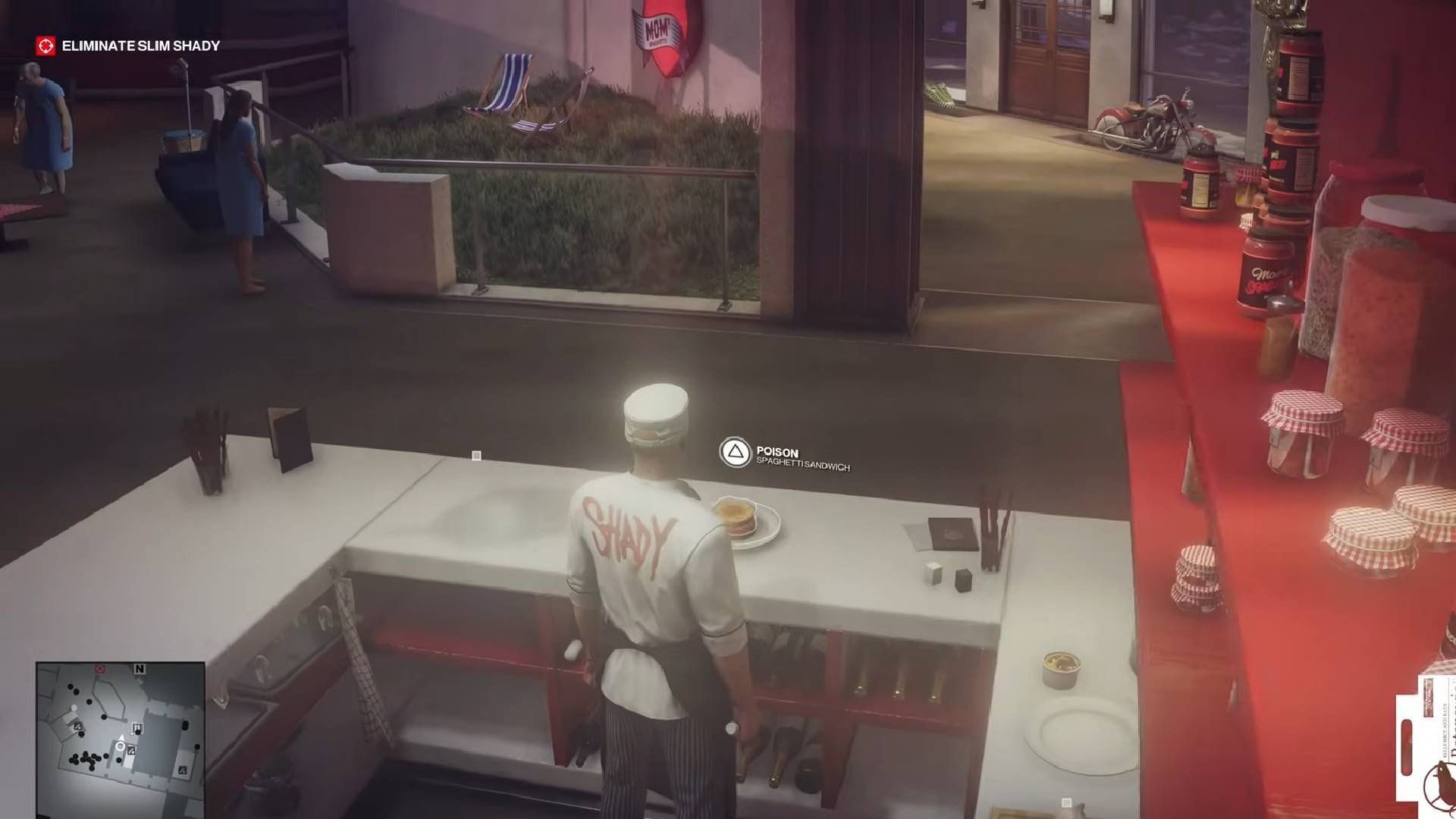 Put the poison on the food (Image via IO Interactive || YouTube/Ben-Gun)