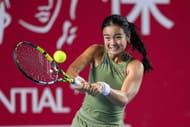 Alexandra Eala in action at the 2025 Prudential Hong Kong Tennis Open (Source: Getty)