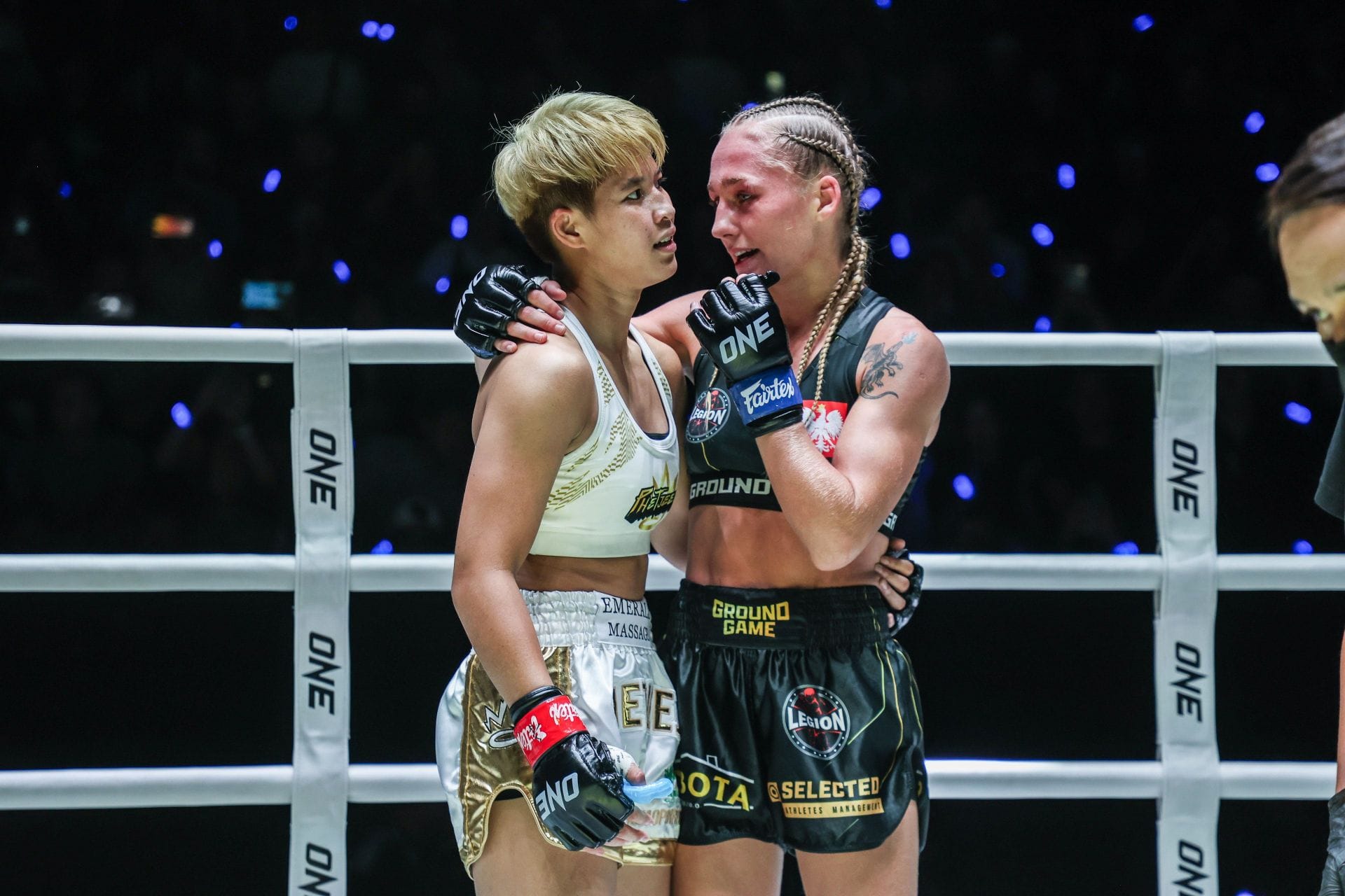 Phetjeeja (L) and Martyna Dominczak | Photo by ONE Championship