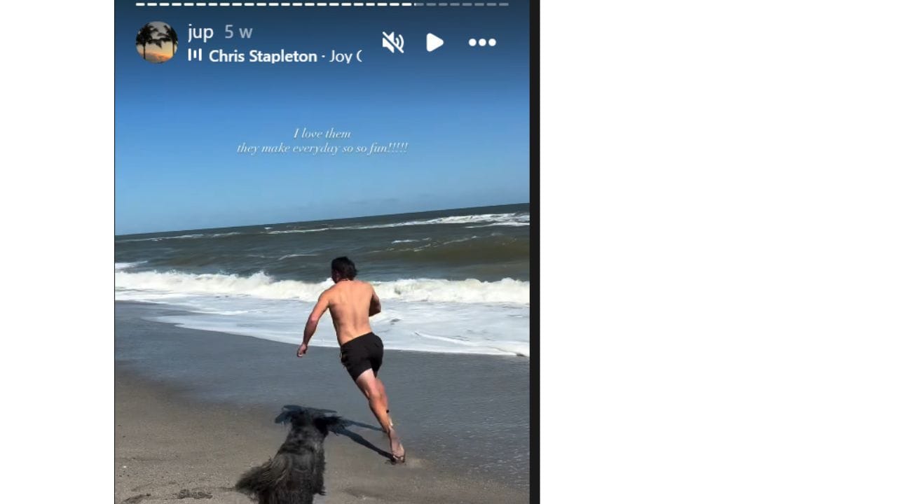 (Image source- Chloe Holliday/Instagram)