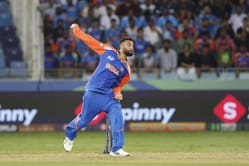 Varun Chakaravarthy dismisses Donovan Ferreira for 5 as South Africa collapse to 50-5 in IND vs SA 2025 1st T20I [Watch]