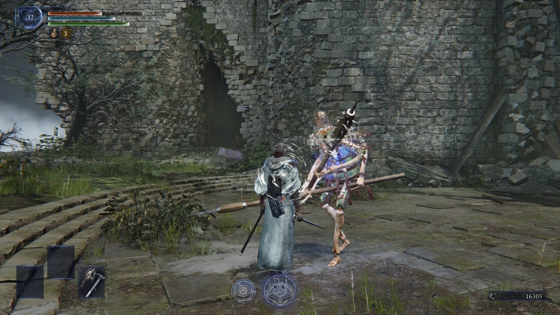 Playing Scholar well requires more awareness than most characters. You need to watch enemy positioning to find opportunities to analyze safely (Image via FromSoftware)