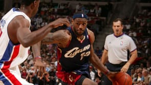 LeBron James Reveals Stunning Himself with 'Bruce Leeroy Glow' in Epic Performance vs 07' Pistons