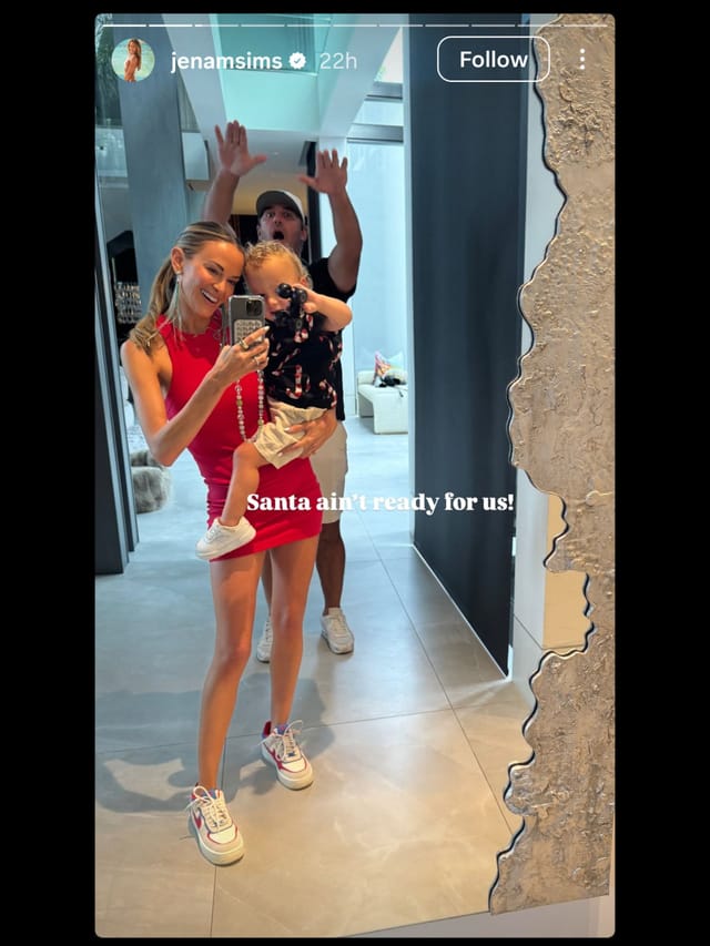  Sims' story - via @jenamsims on Instagram