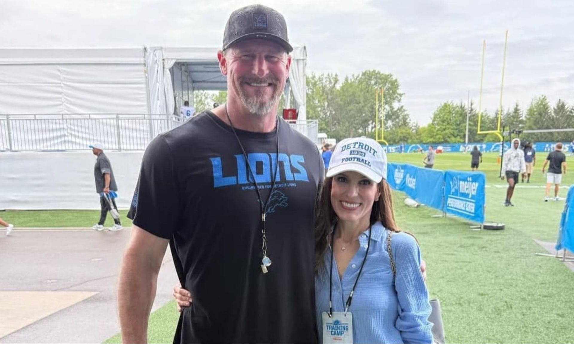 Dan Campbell’s wife Holly goes all-black with football-shaped purse for Rams vs. Lions Week 15 game
