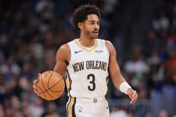 Top 5 Players LA Lakers Should Target in a Trade or Buyout As Bench Averages League-Worst 24.2 PPG