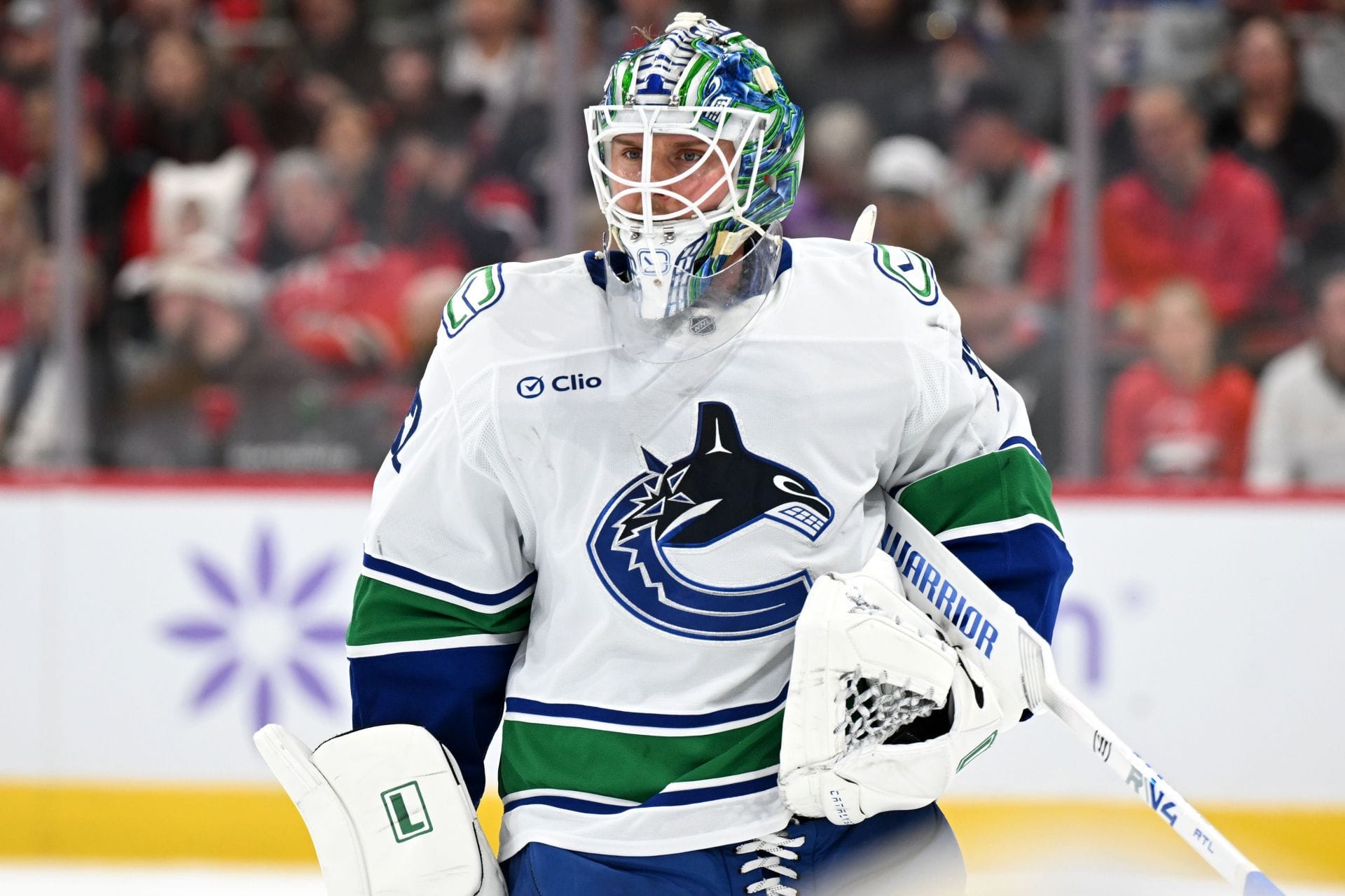 NHL: NOV 14 Canucks at Hurricanes - Source: Getty