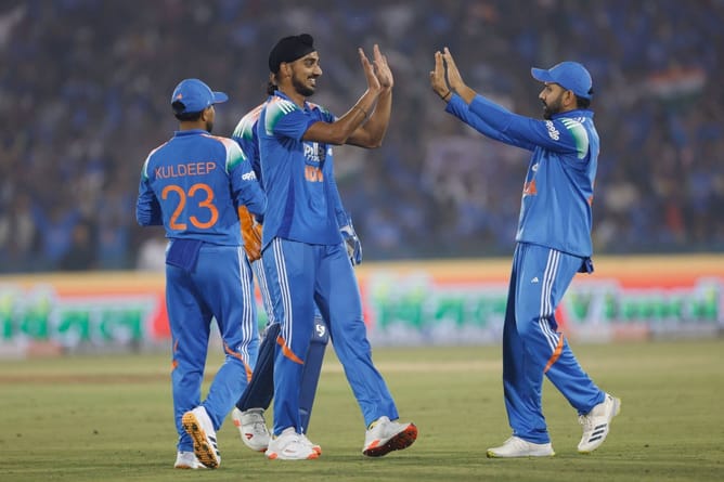 Marco Jansen departs for 2 after hitting one from Arshdeep Singh straight to long-off in IND vs SA 2025 2nd ODI [Watch]