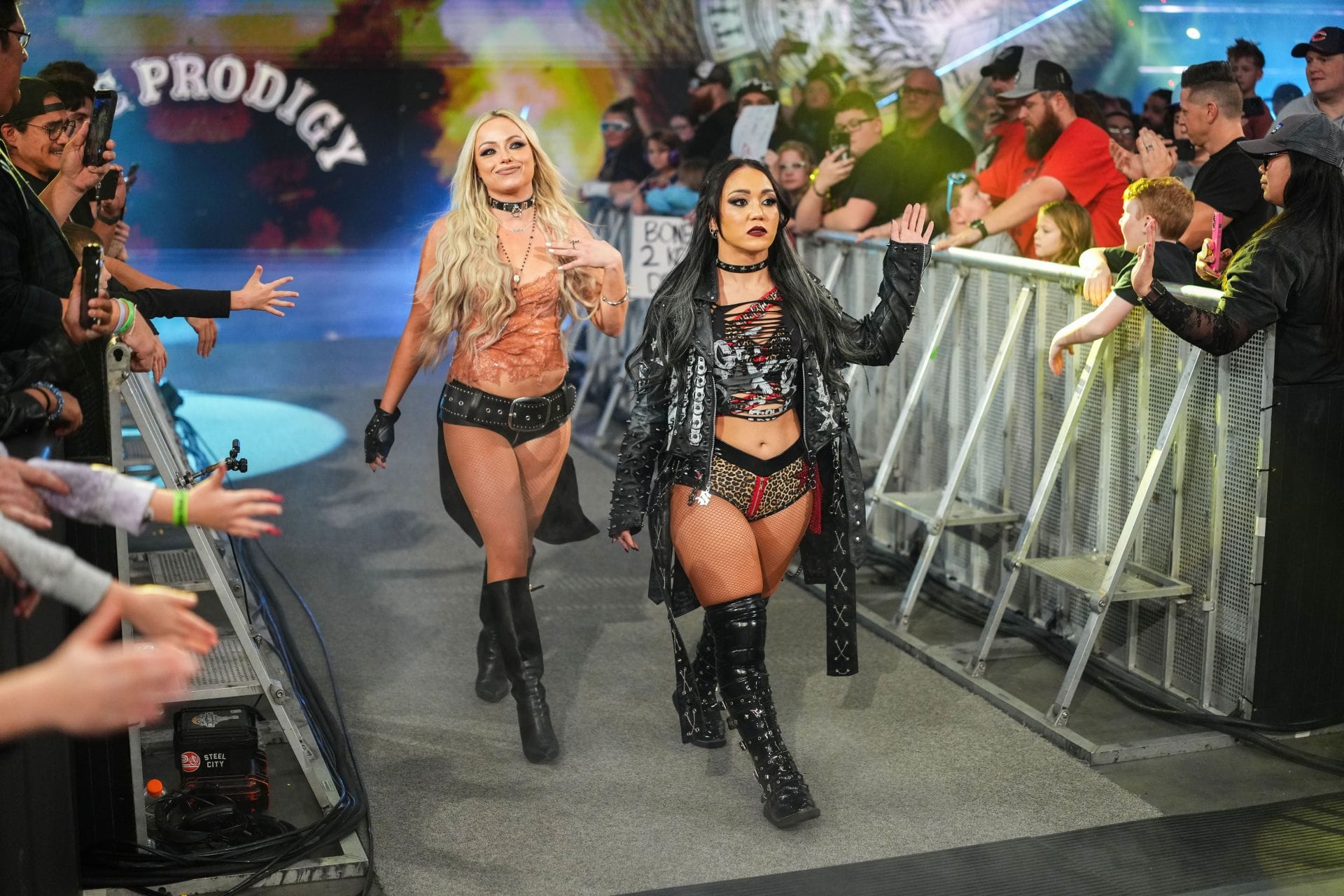 Monday Night RAW - Source: Getty