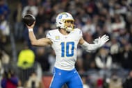 AFC Wild Card Playoffs: Los Angeles Chargers QB Justin Herbert - NFL 2025 - Source: Getty