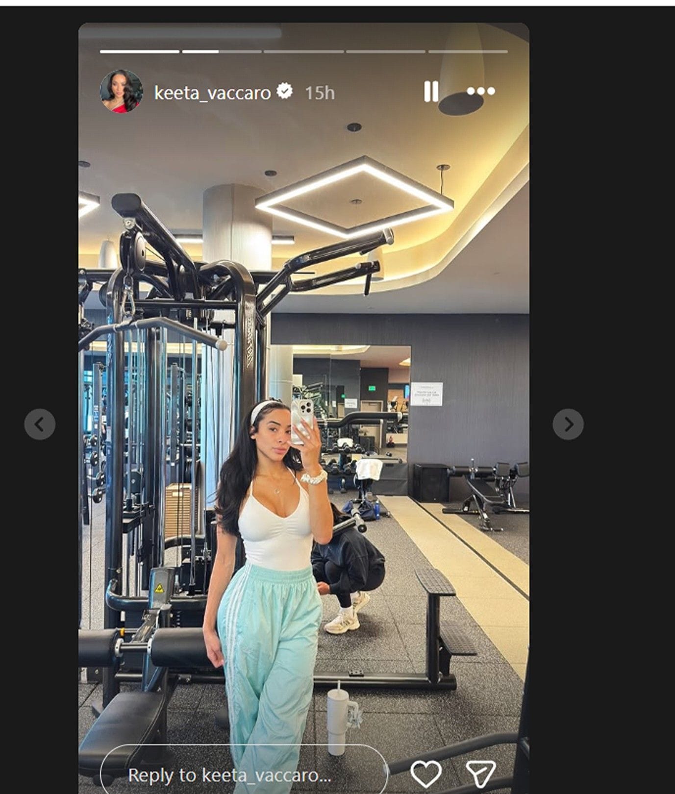 Tyreek Hill&rsquo;s estranged wife Keeta Vaccaro glows in white tank top in latest mirror selfie