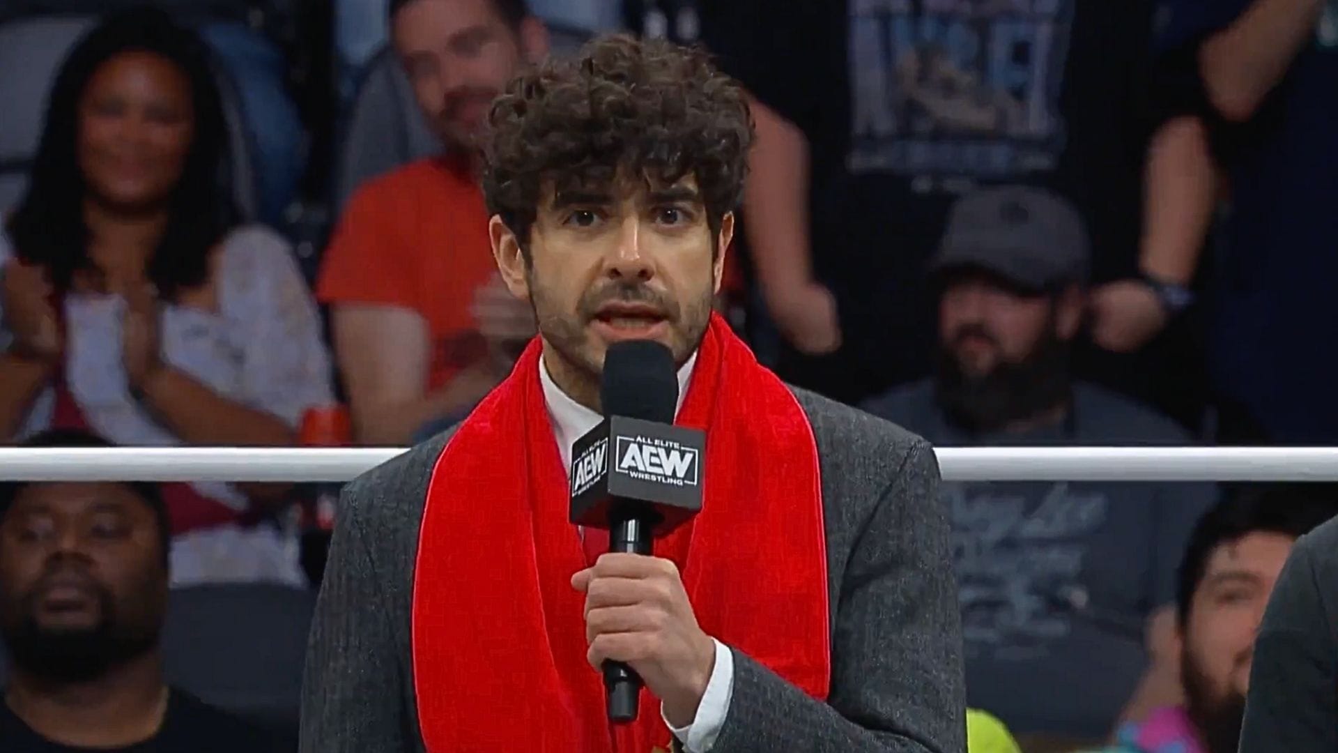 Rising AEW star sends a message after Tony Khan announces multiple new signings