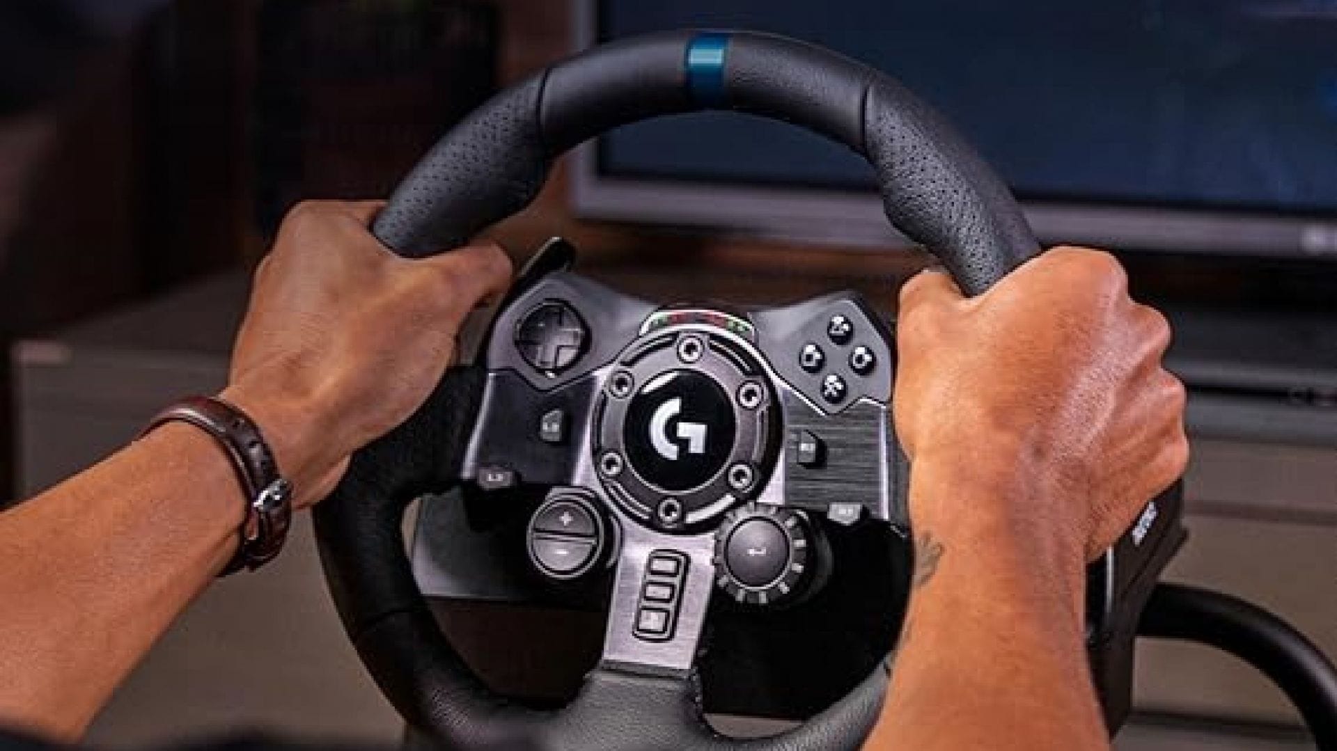 Logitech G29 vs Logitech G923: Which is the better racing wheel?