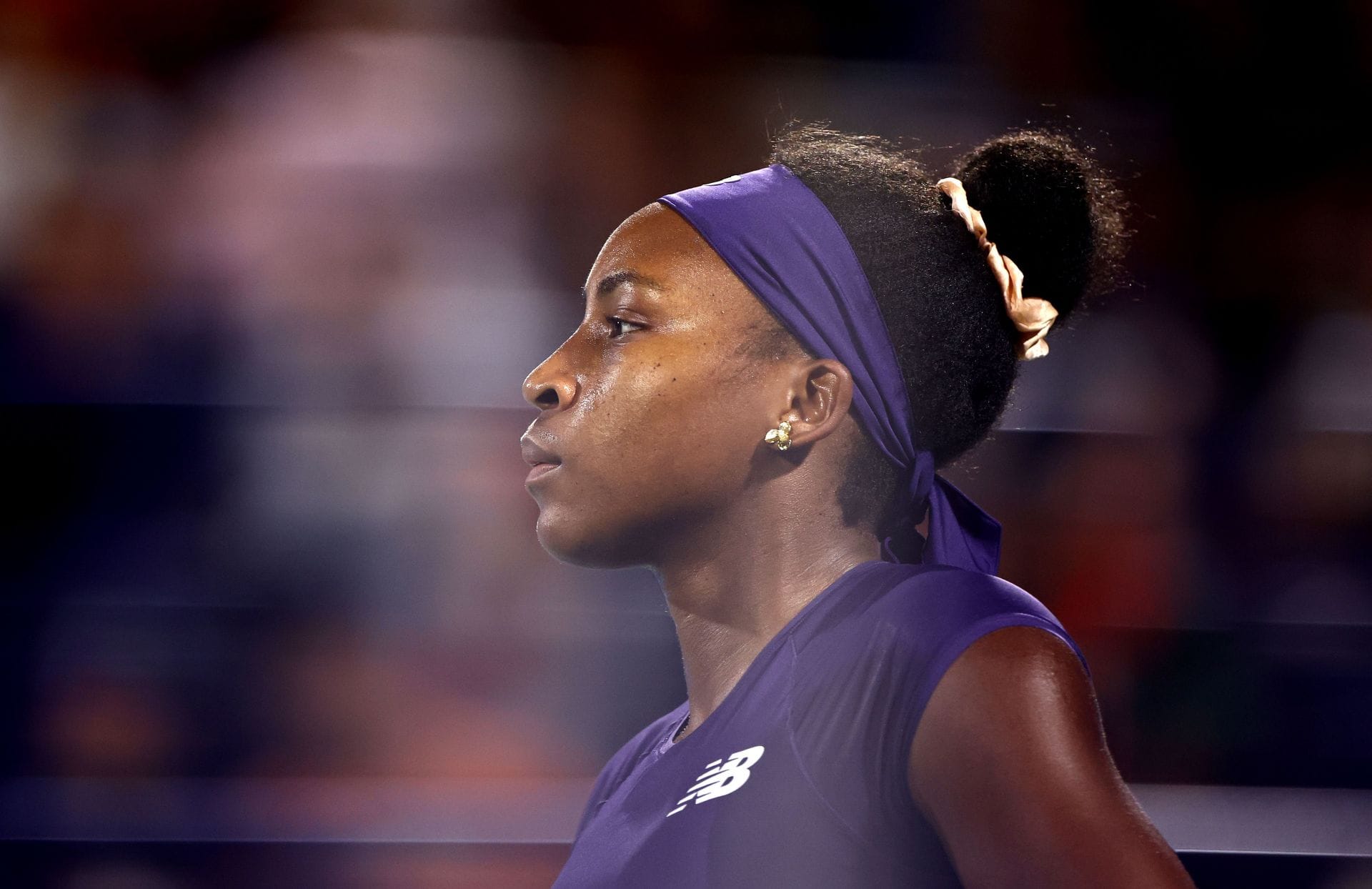 WATCH: Coco Gauff shows her dejection with frustrated comment towards her box after serve troubles continue in Dubai Open SF