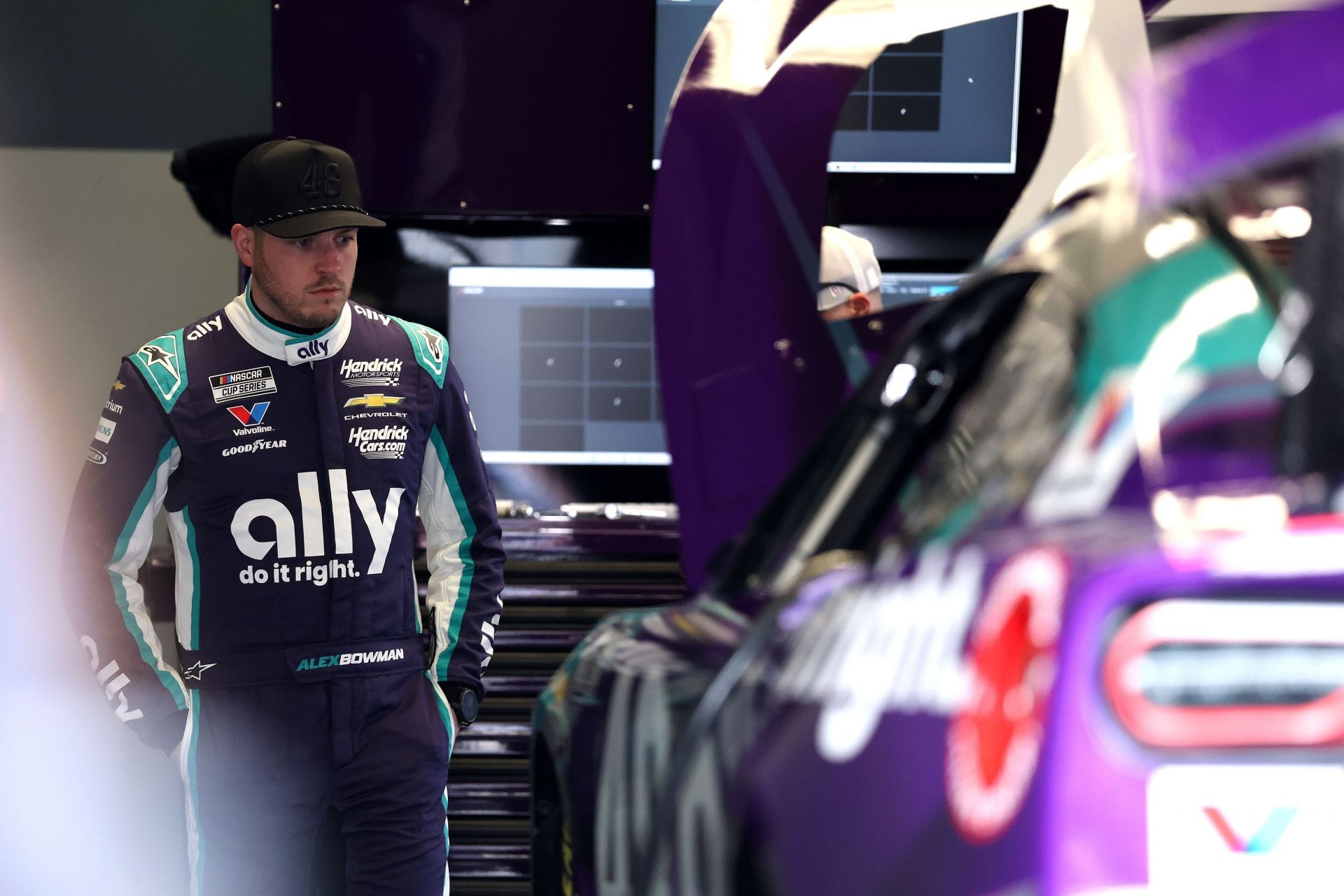 HMS' star Alex Bowman shares thoughts on Chevrolet's new nose design after 2026 Daytona 500
