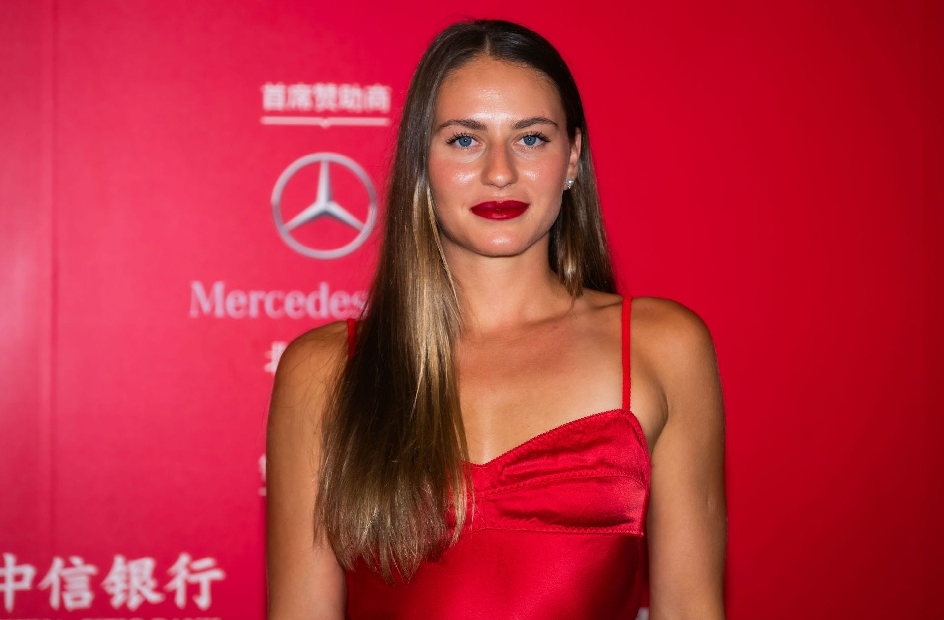 PICTURES: Marta Kostyuk shares bikini look in relaxing Saint-Tropez vacation photodump
