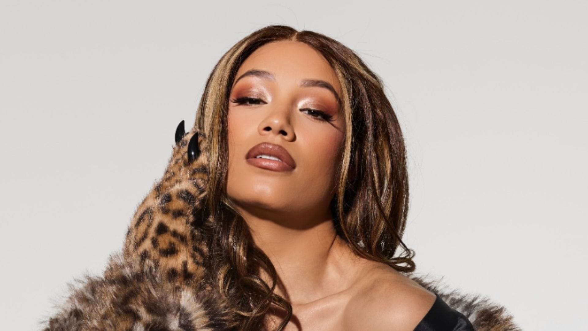 Ms Mone Mercedes Mone breaks the internet with a stunning look after stepping ...