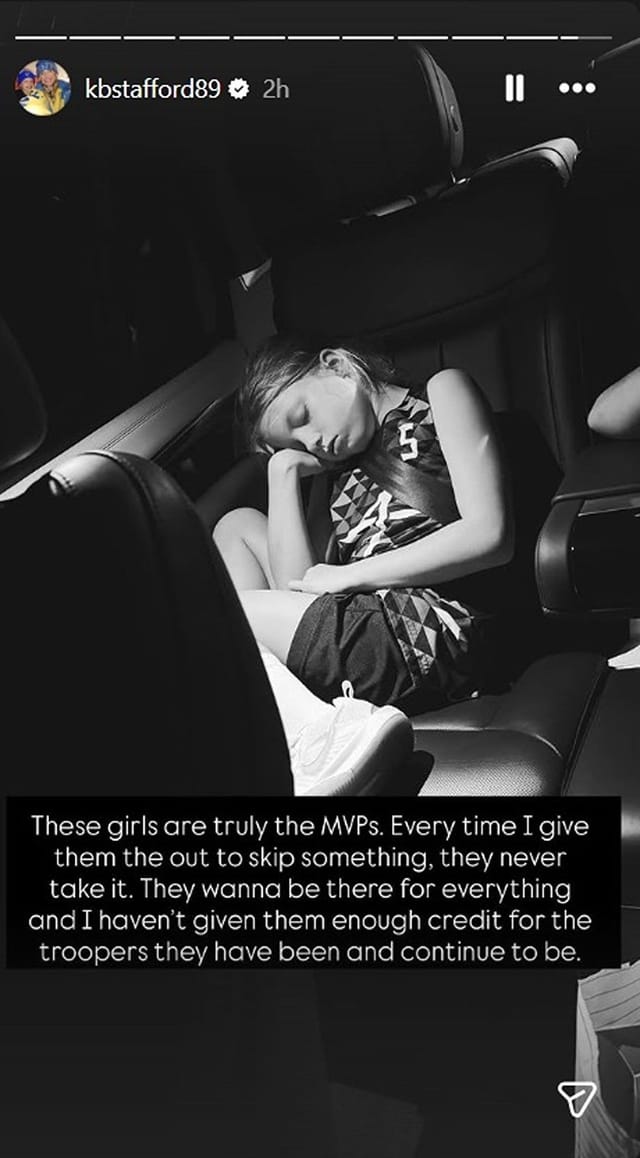 Stafford&rsquo;s wife Kelly ditches Rams QB to crown true MVPs 1 day after NFL Honors night [PICS]