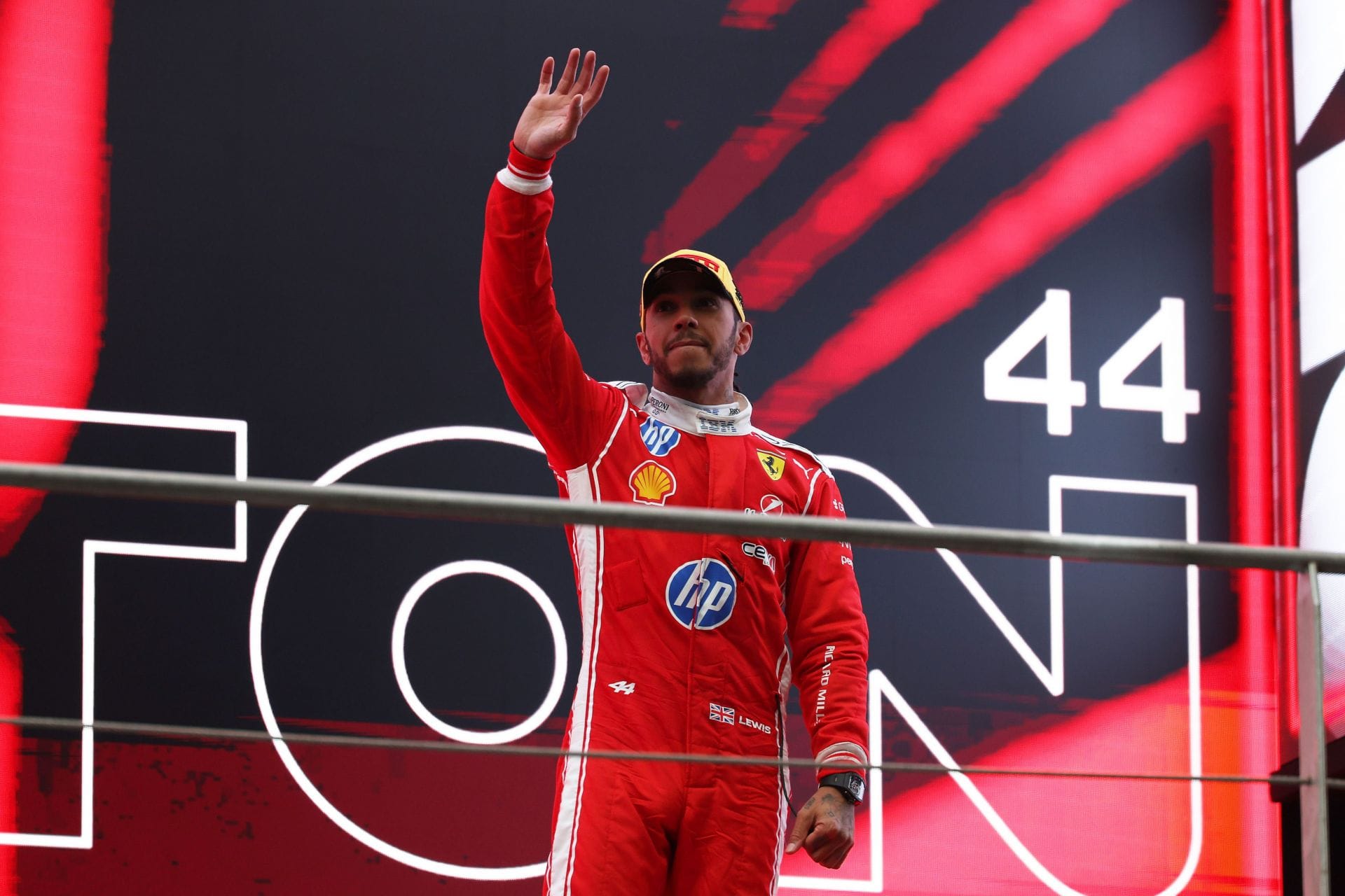 Lewis Hamilton reacts as Kim Kardashian sets fashion statement in her recent post