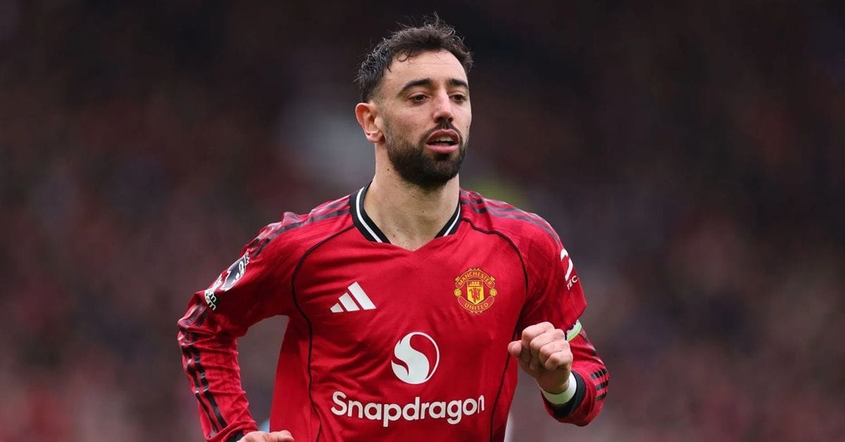 "God knows where they'd be without him" – Premier League legend insists Manchester United's Bruno Fernandes deserves to be named Player of the Season
