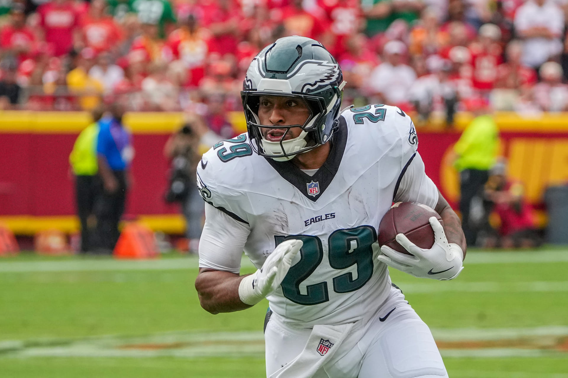Ex-Eagles RB AJ Dillon drops 4-word message after signing with Panthers to replace Rico Dowdle