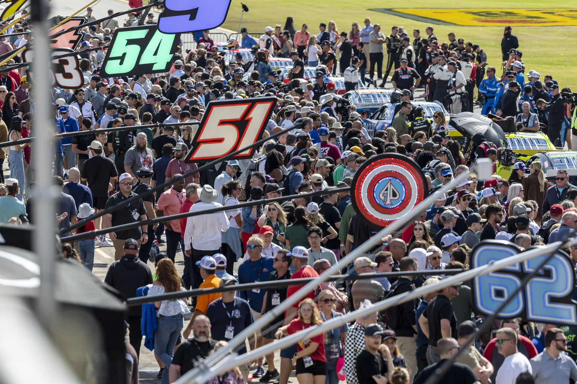 Why has South Alabama Speedway banned NASCAR reporter from Rattler 250? Calling out the use of AI, public outrage and more